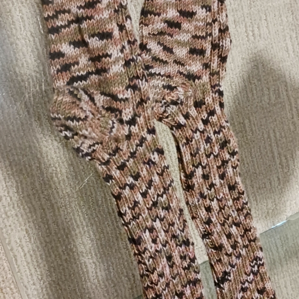 Hand-knitted Socks - Picture 4 of 4